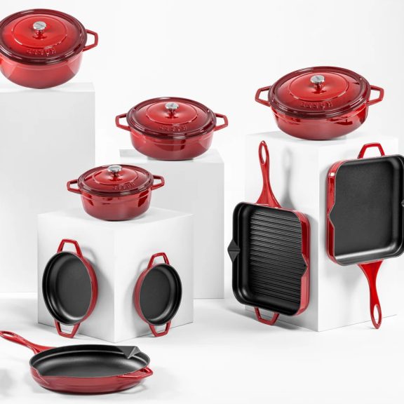 Cast Iron Cookware Set - Material: enamelled cast iron · Includes: lidded casseroles (multiple sizes), grill pan, square griddle and frying pans